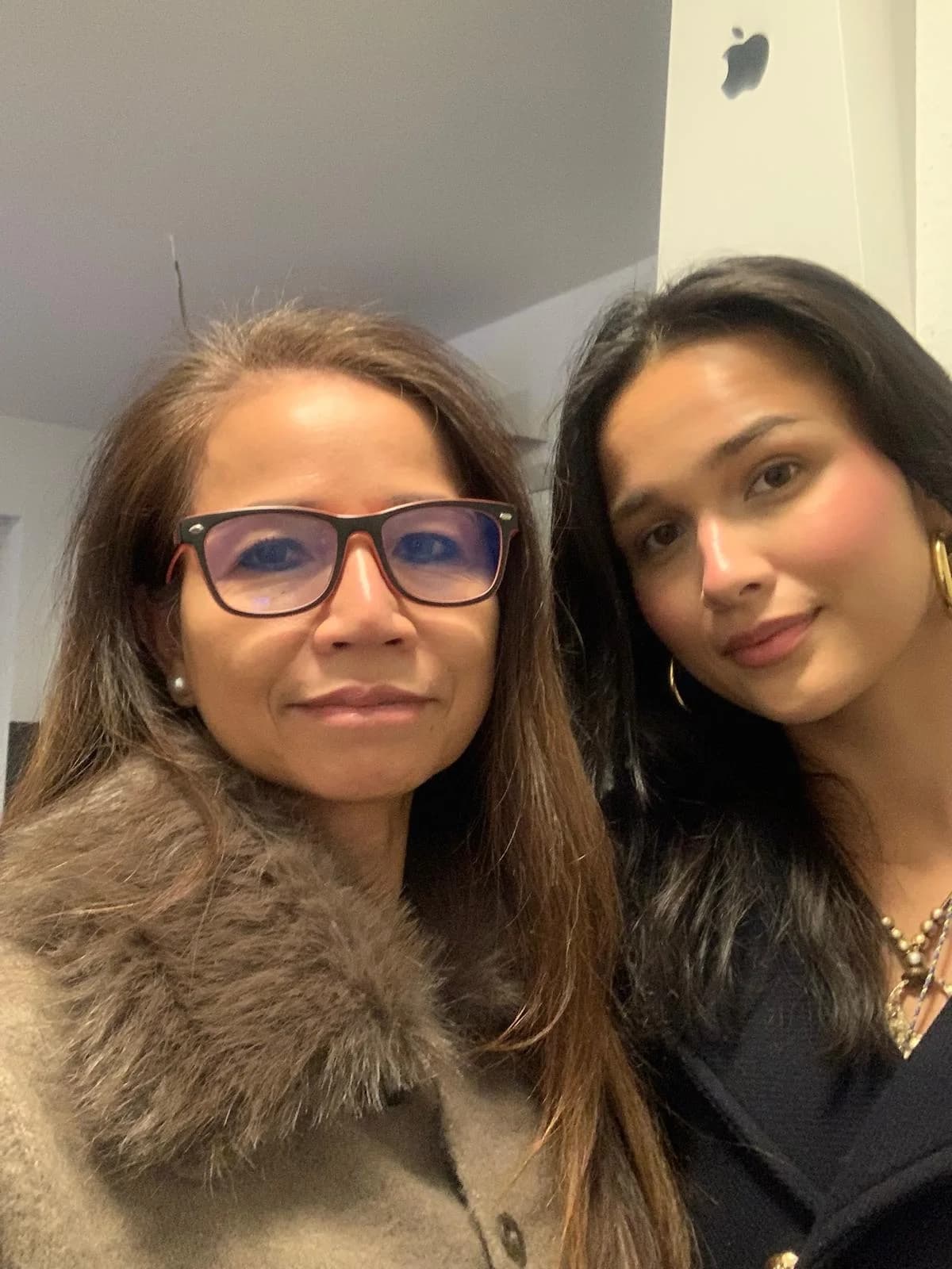 Pia mit Ihrer Tochter